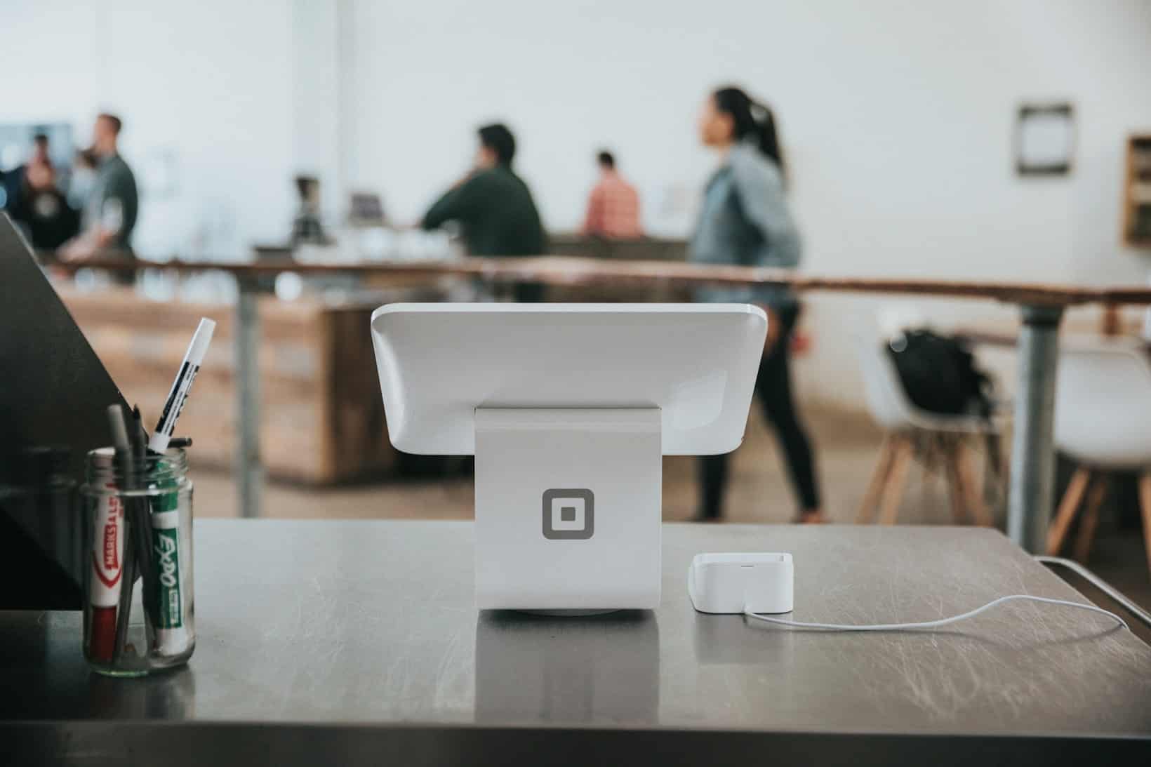 „Die Macht der Online-Reviews: So beeinflussen Kundenbewertungen das digitale Marketing“