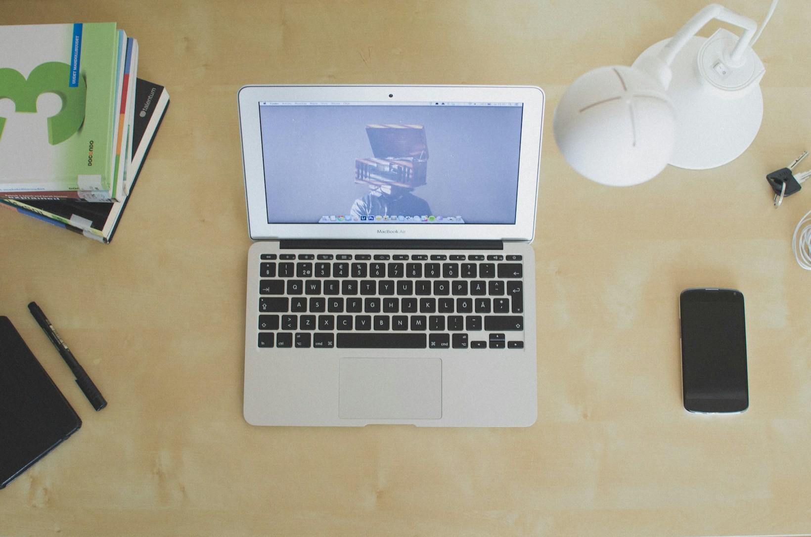 „Die Macht der Künstlichen Intelligenz im Online-Marketing“